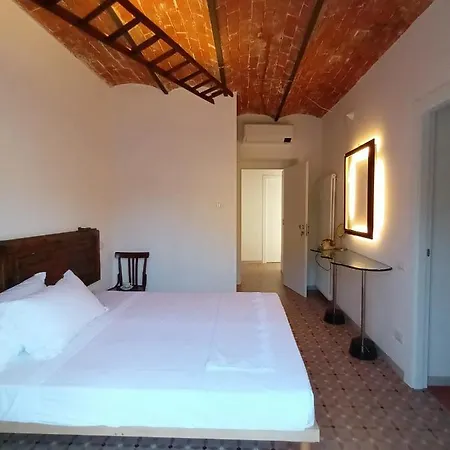 Casa de hóspedes Sobborgospina47 Sarzana