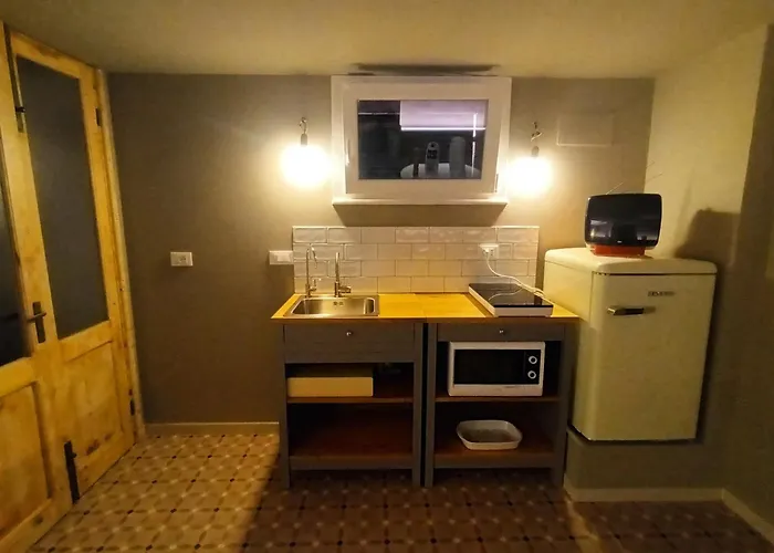 Sobborgospina47 Pensión *